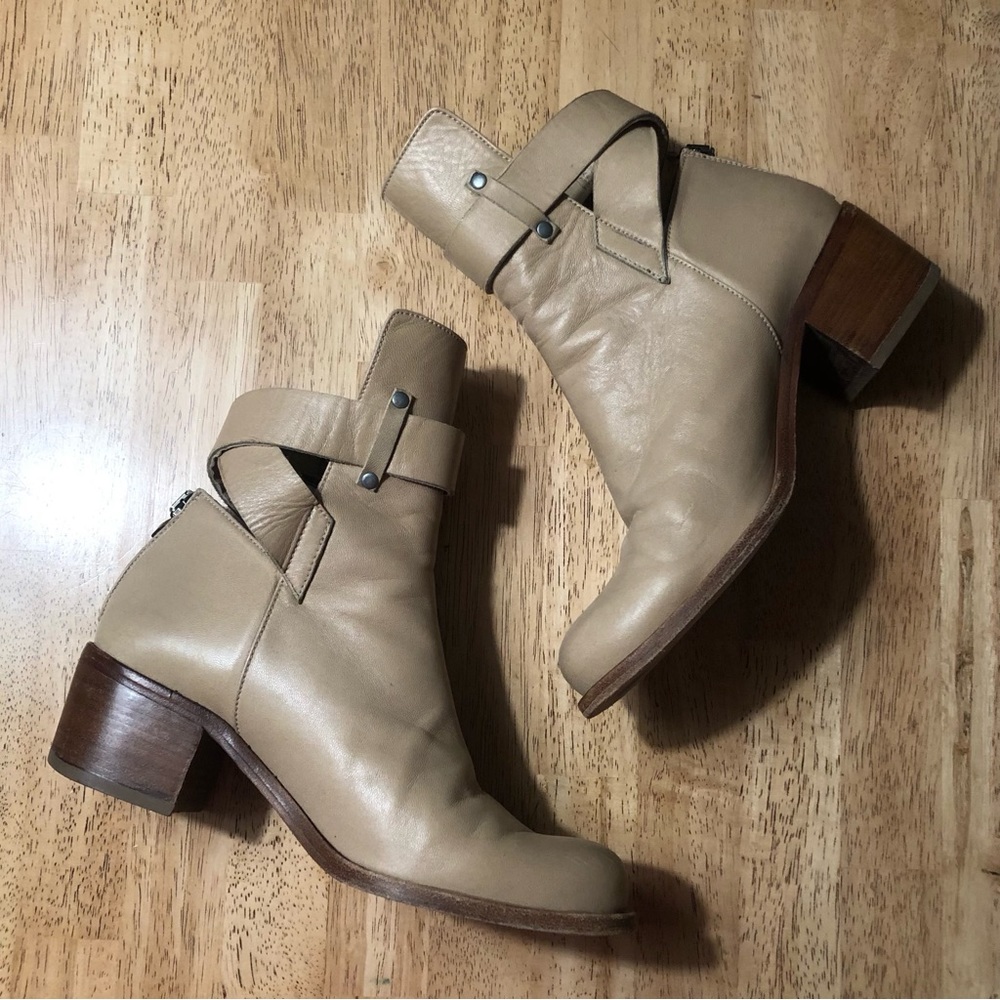 PLOMO soft leather wrap ankle booties. Size 37 (6.5) - Picture 1 of 11